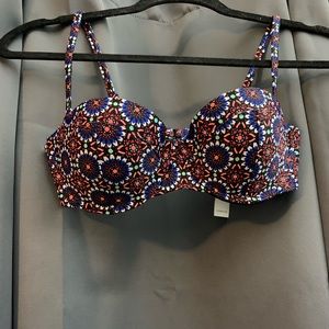 NWT, Old Navy Balconette Bikini Top